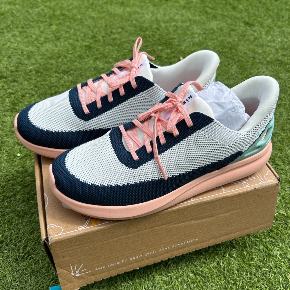 Kizik Athens Bahama Sneakers, 7Y or 8.5W